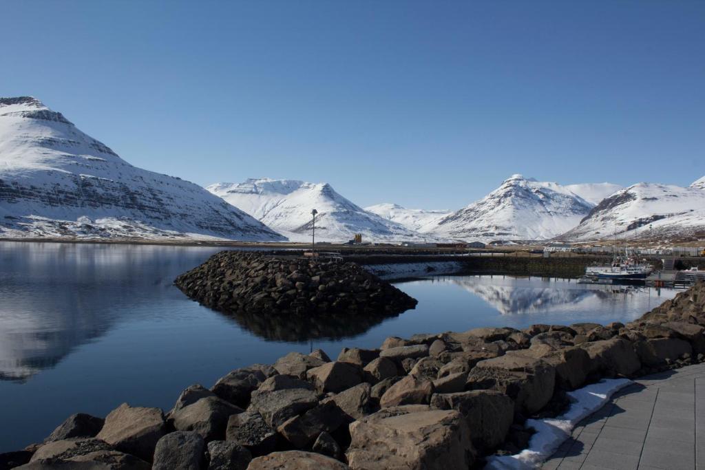 Hotel Austur Reydarfjordur ภายนอก รูปภาพ
